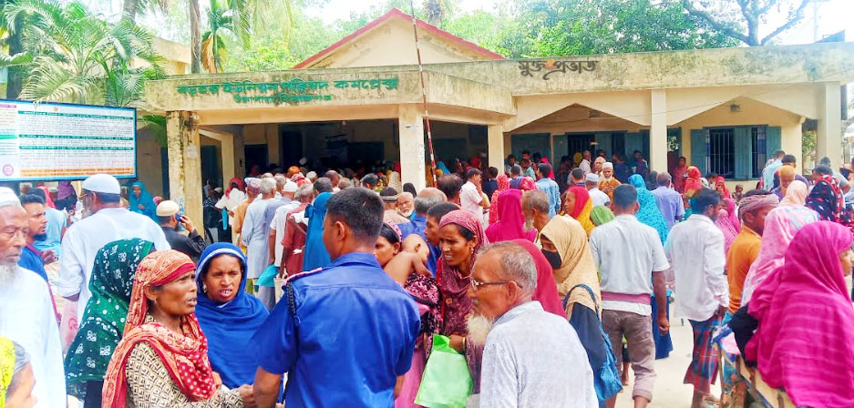 উল্লাপাড়ায় বিভিন্ন ভাতাভোগীদের লাইভ ভেরিফিকেশন শুরু
