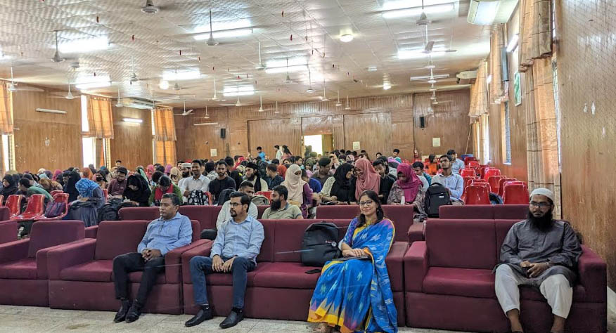 নোবিপ্রবিতে প্রথম মানসিক স্বাস্থ্য বিষয়ক সেমিনার অনুষ্ঠিত