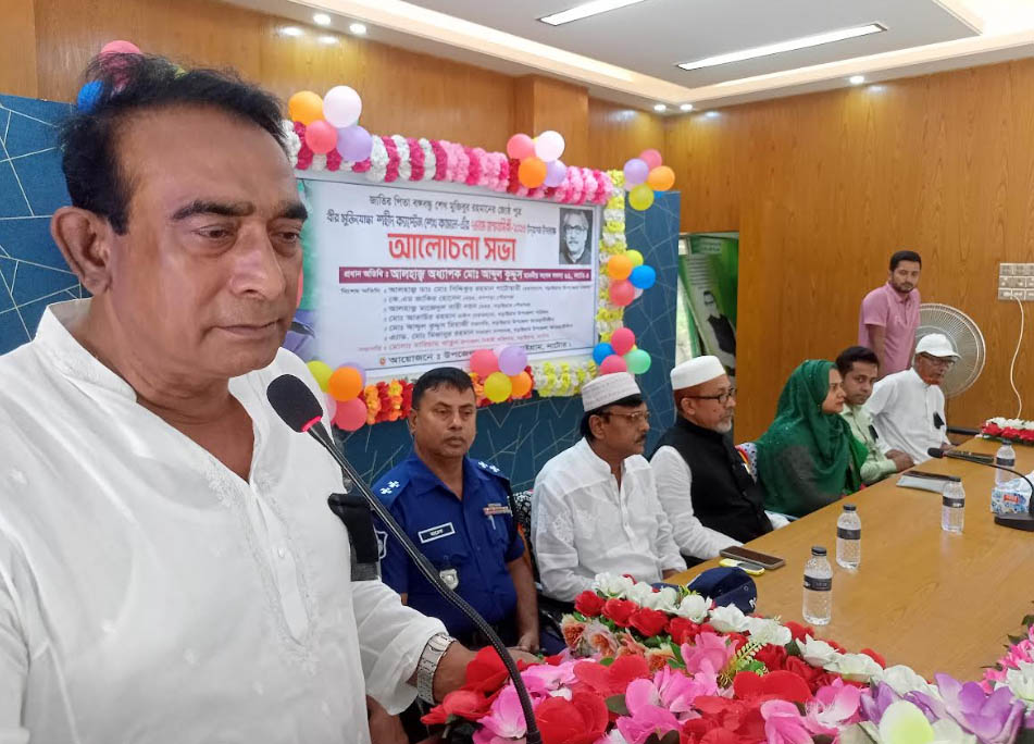 বড়াইগ্রামে শেখ কামালের ৭৪ তম জন্মবার্ষিকী পালন