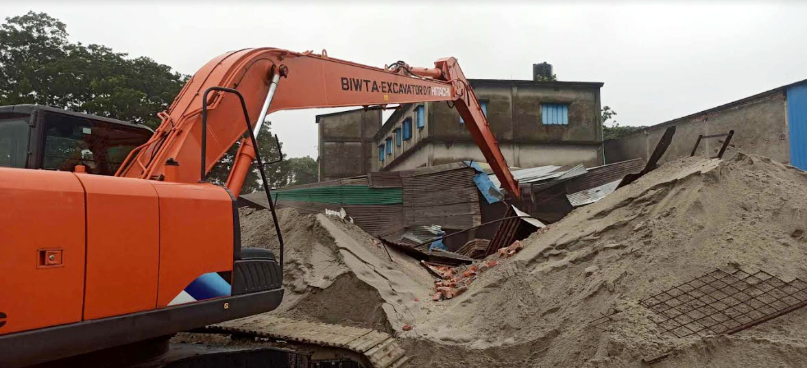 শীতলক্ষ্যায় অবৈধ স্থাপনা উচ্ছেদ