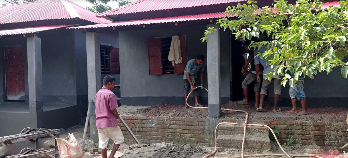 রাণীশংকৈলে আশ্রয়ন প্রকল্পেরর ঘর প্রস্তুত না হতেই উদ্বোধন