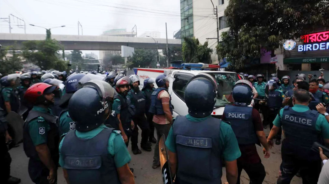 পুলিশের দুই মামলায় সাঈদীর ছেলেসহ পাঁচ হাজার আসামি