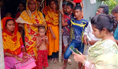 কাদা-বৃষ্টি উপেক্ষা করে বাল্যবিয়ে বন্ধ করলেন ইউএনও