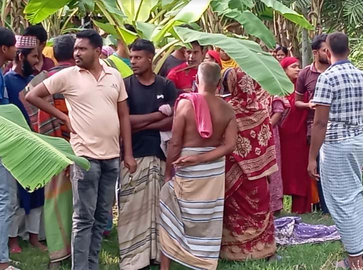 বড়াইগ্রামে ছেলে কে খুঁজতে গিয়ে পানিতে ডুবে মায়ের মৃত্যু