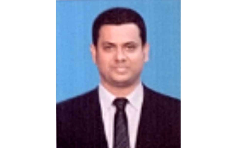 রিক্সায় পাওয়া  ডলার কৌশলে হাতিয়ে তিনি এখন কোটিপতি