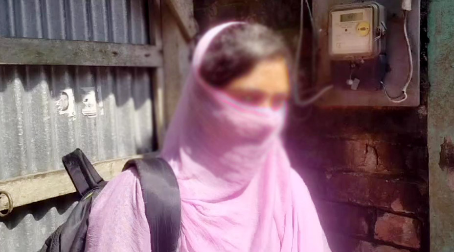 বিয়ের দাবি নিয়ে এসেছেন প্রেমিকা, বাড়িতে তালা ঝুলিয়ে পালিয়েছে প্রেমিকের পরিবার