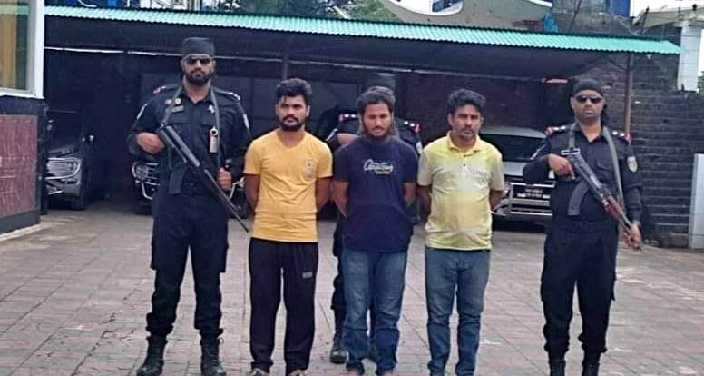আরসা’র শীর্ষস্থানীয় সশস্ত্র তিন কমান্ডার, ছয় ডাকাতসহ মাদক কারবারী গ্রেপ্তার