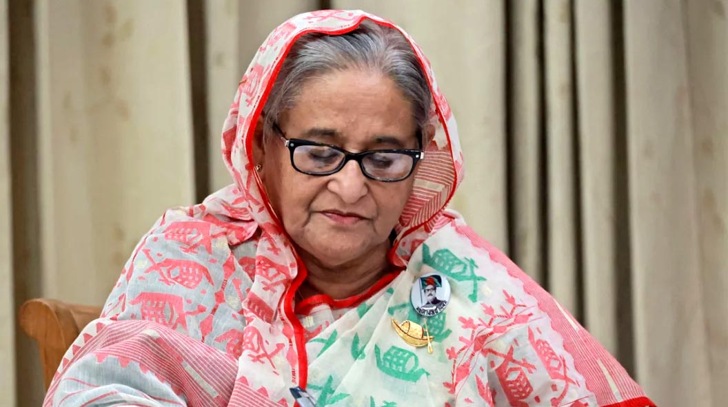 মহান বিজয় দিবসের স্মারক ডাকটিকেট অবমুক্ত করলেন প্রধানমন্ত্রী