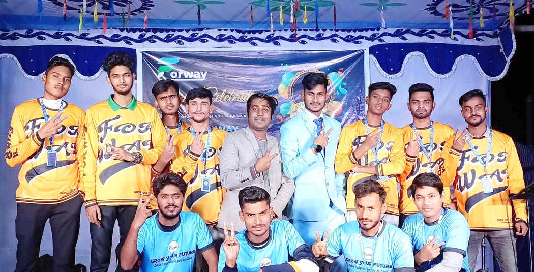 ফ্রিল্যান্সিং করে মিমের ইনকাম এখন লক্ষ টাকারও বেশি