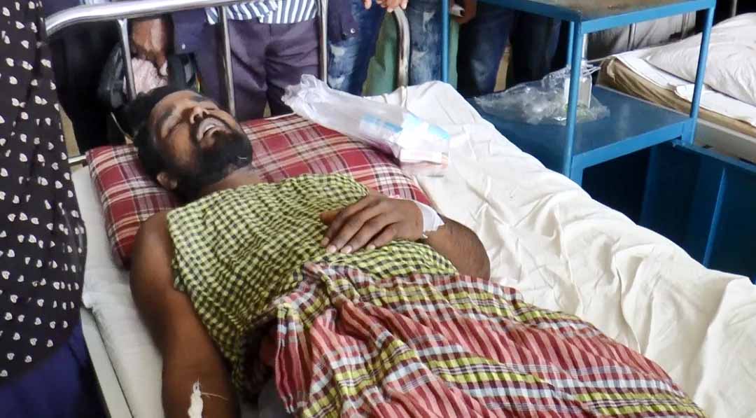 স্বতন্ত্র প্রার্থীর বিজয় মিছিলে বোমা হামলায় একজনের মৃত্যু, আহত ২০