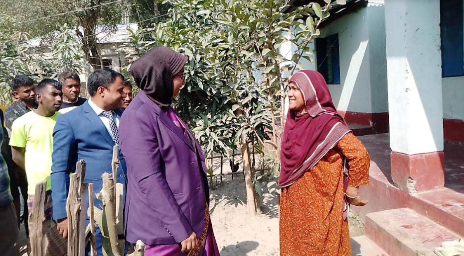সাঘাটায় আশ্রায়ন প্রকল্পে পরিদর্শন