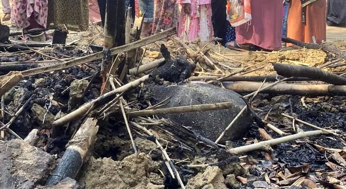 বদলগাছীতে আগুনে পুড়ে একজনের মৃত্যু