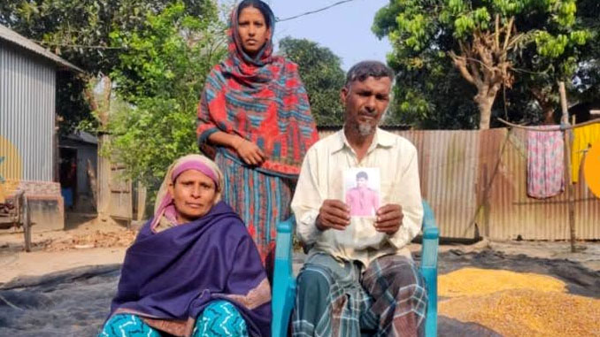 বেঁচে থাকলে দেখা হবে, আমাদের জন্য দোয়া কইরো মা’