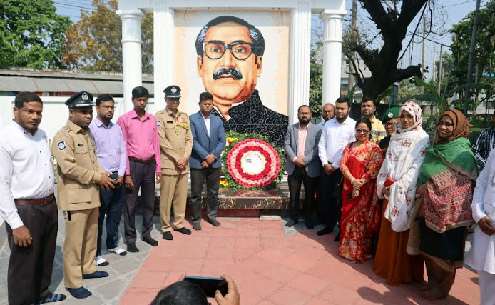ফুলবাড়ীতে বঙ্গবন্ধুর জন্মবার্ষিকী ও শিশু দিবস পালন