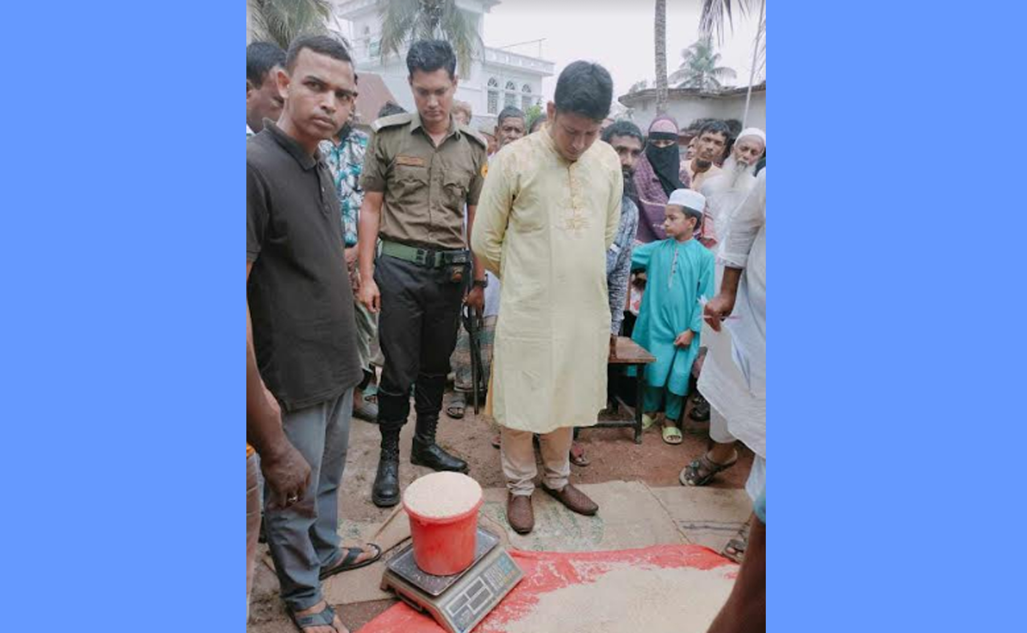 মির্জাগঞ্জে চাল বিতরণে অনিয়ম: পাঁচ ইউপি সদস্যকে শোকজ 