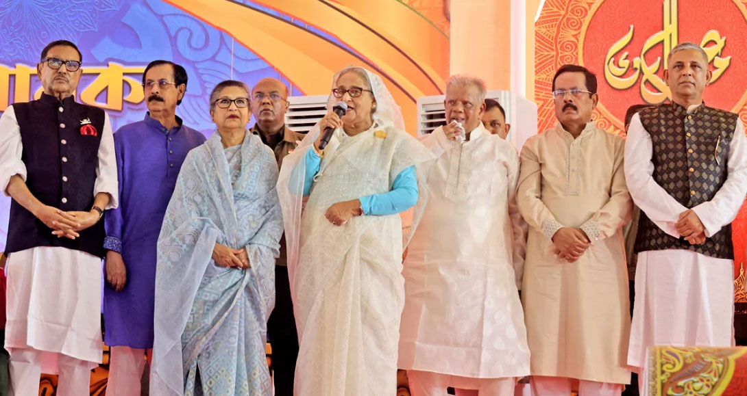 আওয়ামী লীগ খেতে নয় দিতে আসে: শেখ হাসিনা