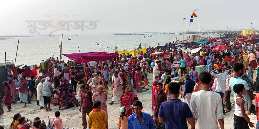  ব্রহ্মপুত্র নদে অষ্টমীর স্নান উৎসবে একজনের মৃত্যু