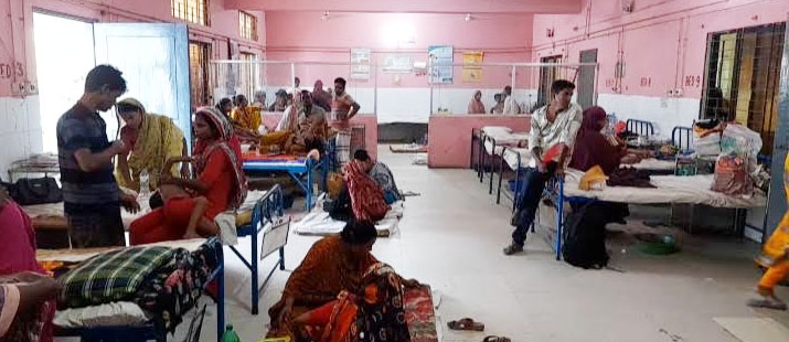 তীব্র গরমে হাসপাতালে বাড়ছে রোগীর চাপ