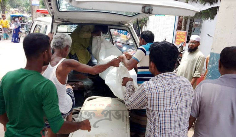 বেপরোয়া ট্রাকের চাকায় পিষ্ট হয়ে দুইজনের মৃত্যু
