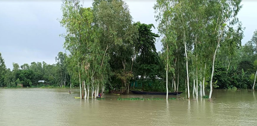 বন্যা পরিস্থিতির অবনতি, ১৫ হাজার মানুষ পানিবন্দি