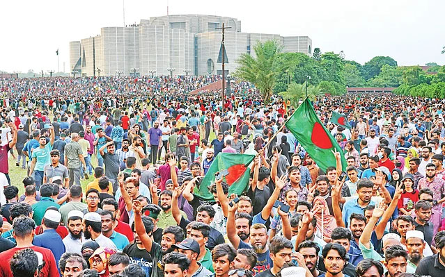 একদিন আগেই ভারতকে জানানো হয়েছিল শেখ হাসিনার সময় শেষ