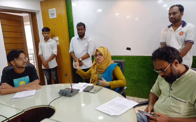 সিংড়ায় কোটা আন্দোলনের শিক্ষার্থীদের সাথে মতবিনিময় ইউএনও’র