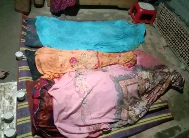 পেকুয়ায় পাহাড় ধসে একই পরিবারের ৩ জনের মৃত্যু