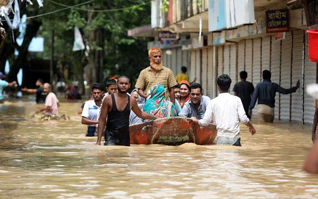 ফেনীর ছয় উপজেলার লাখো মানুষ পানিবন্দি