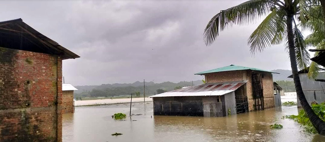 কক্সবাজার থেকে নেমে যাচ্ছে বন্যার পানি, ৩ মৃত্যু