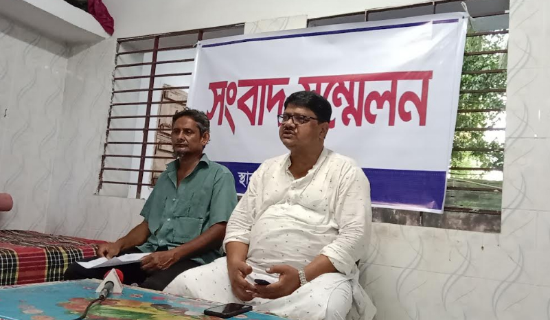 অনাস্থাপত্রে স্বাক্ষর না করায় প্যানেল চেয়ারম্যানকে মারধর