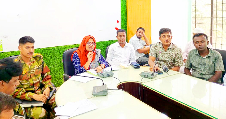 সিংড়ায় শারদীয় দুুর্গাপূজা উপলক্ষে ইউএনও'র মতবিনিময়