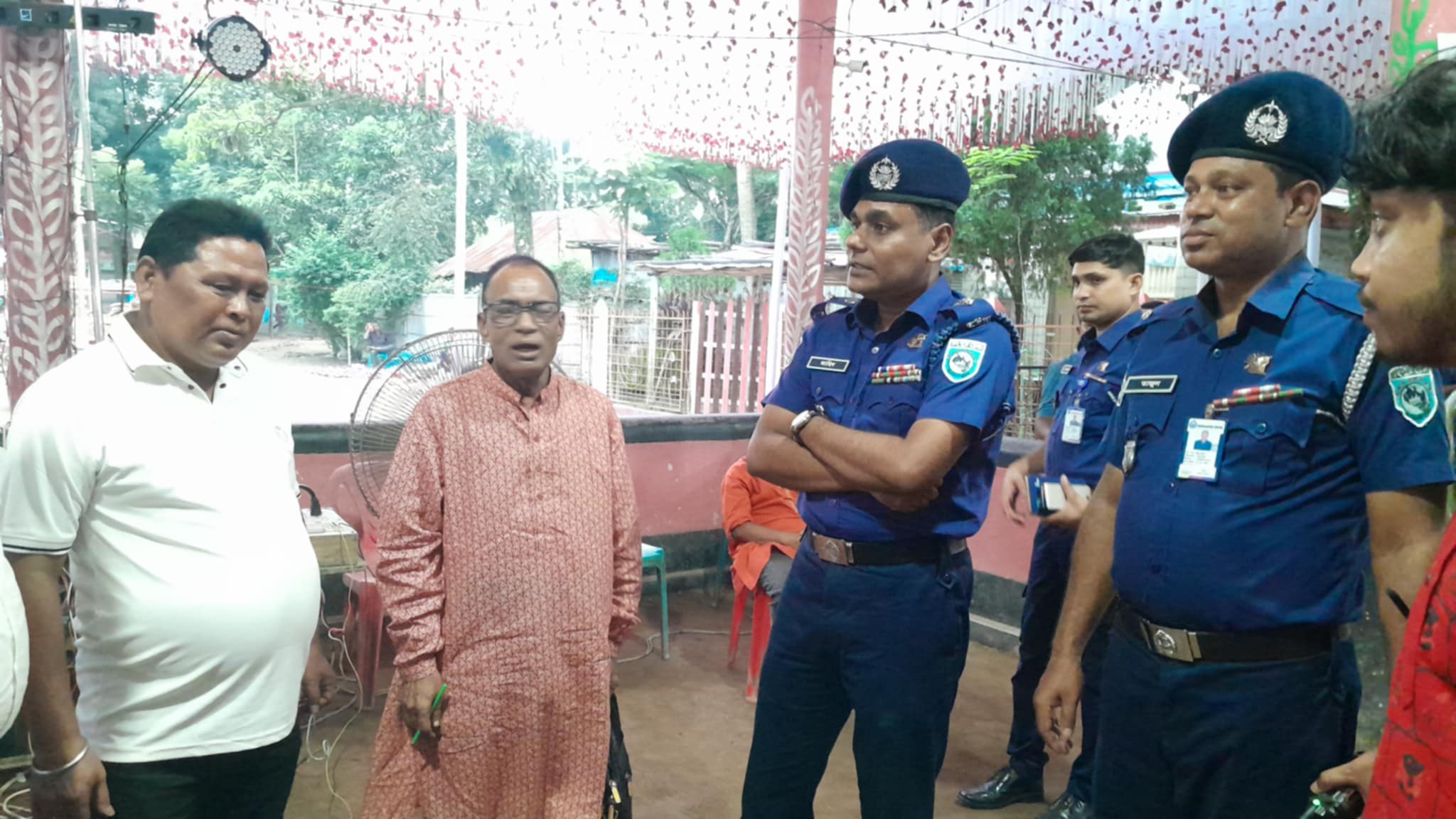 ঠাকুরগাঁওয়ে পূজা মন্ডপ পরিদর্শন 