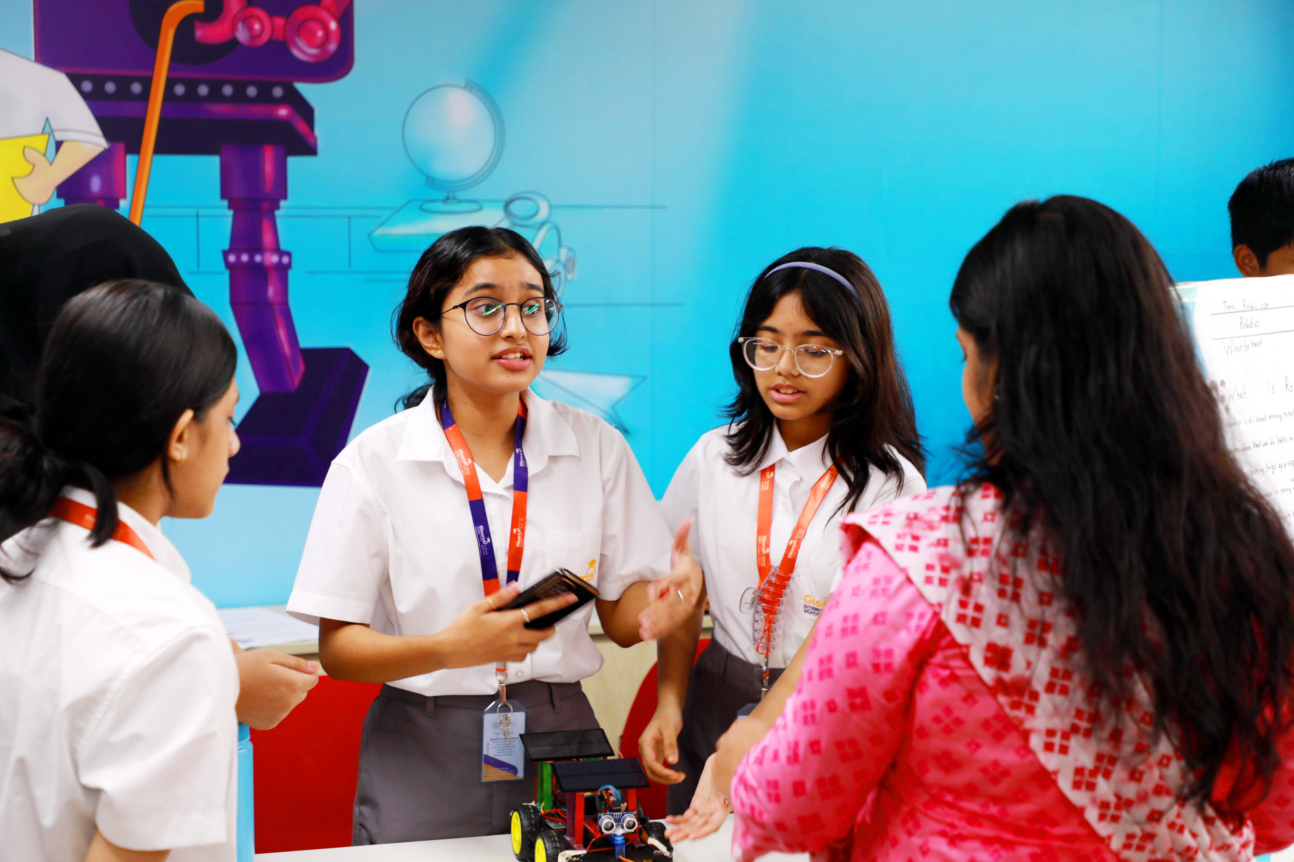 শিক্ষার্থীদের সৃজনশীলতা বিকাশে বিজ্ঞান ভিত্তিক কার্নিভাল আয়োজন