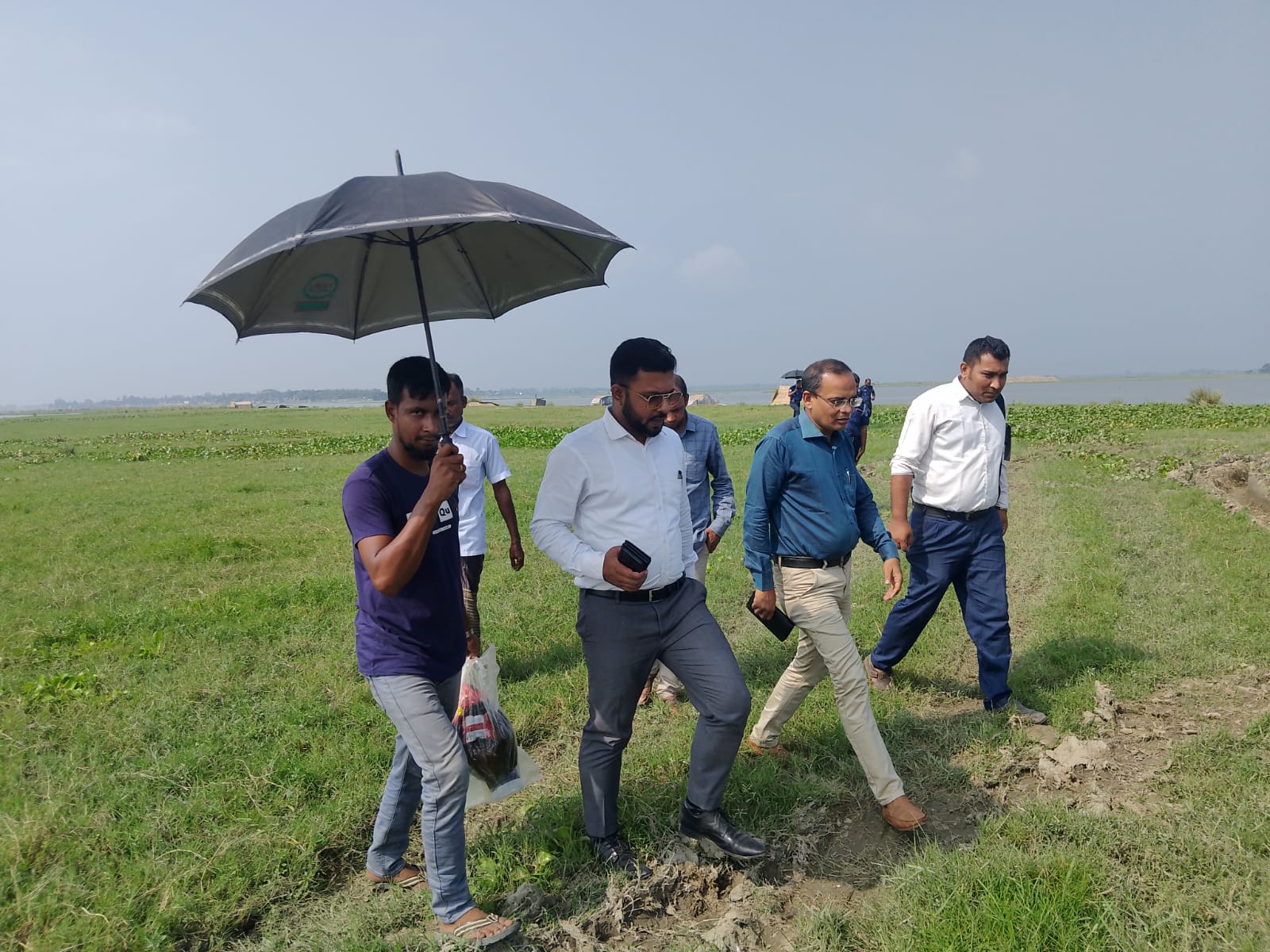 নাসিরনগরে অবৈধভাবে মাটি উত্তোলন করায় ৩ জনের কারাদণ্ড 