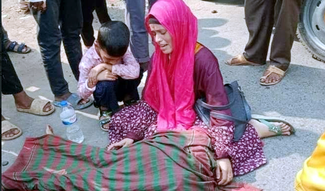 রাজশাহী ভদ্রার মোড়ে বাসের চাকায় পিষ্ট হয়ে এক শিশুর মৃত্যু