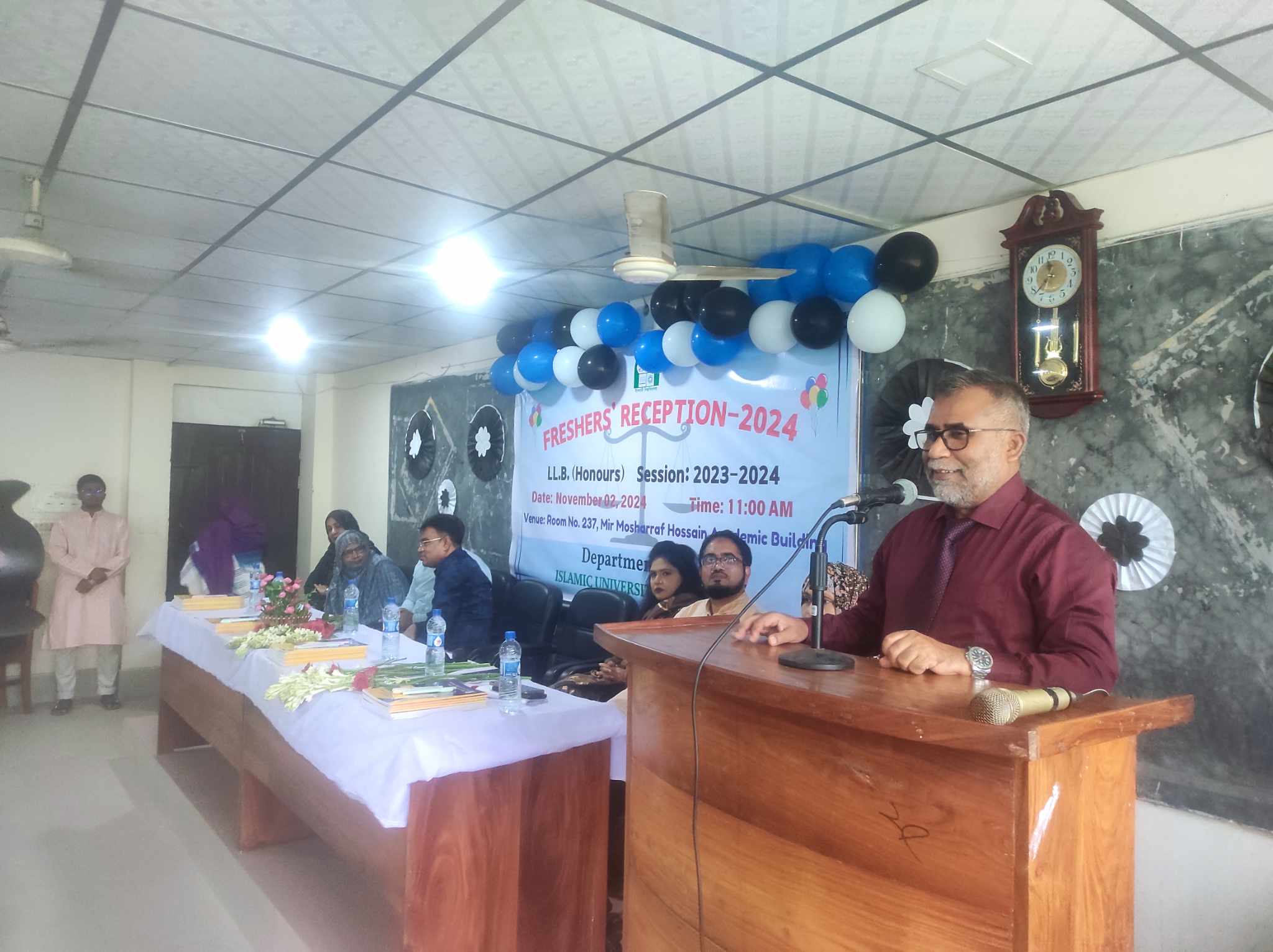 ইবি আইন বিভাগের নবীন শিক্ষার্থীদের বরণ অনুষ্ঠান 