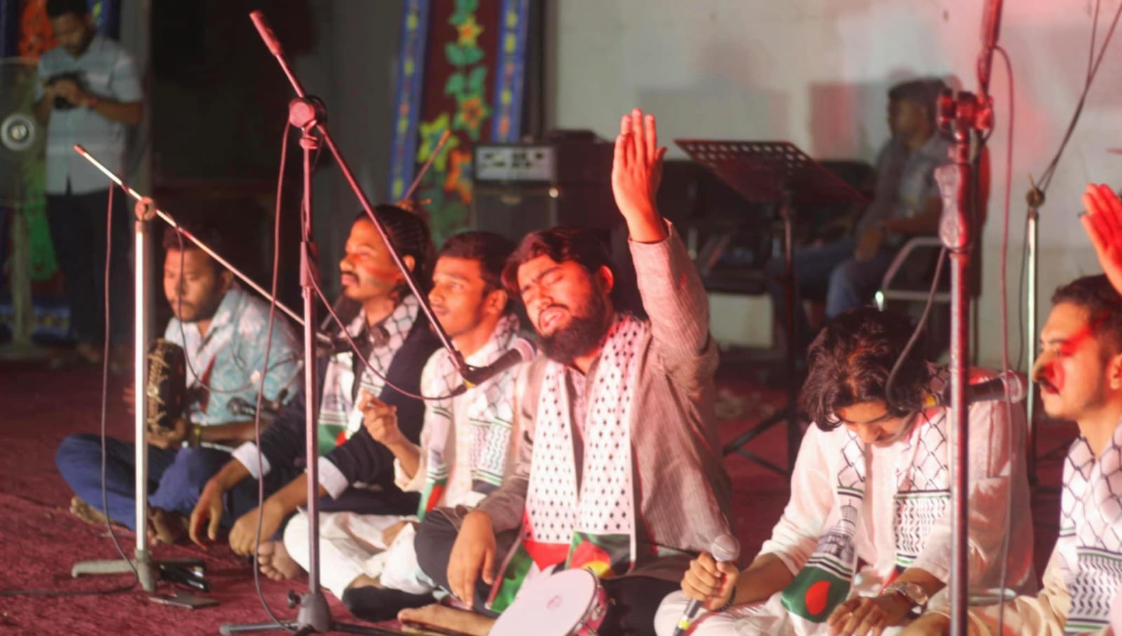 মেহফিলের সূরের মূর্ছনায় মাতলো ইসলামী বিশ্ববিদ্যালয়ের শিক্ষার্থীরা