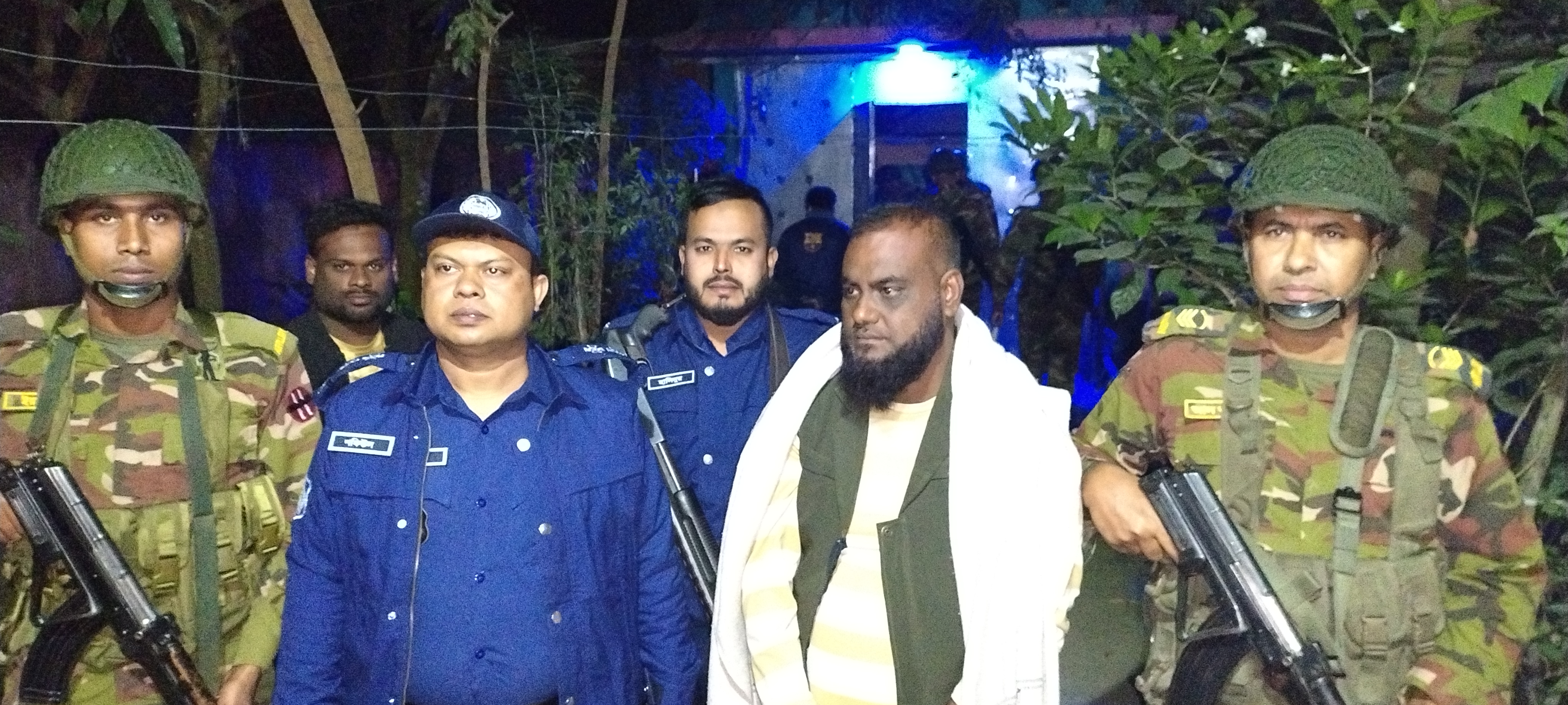 সিরাজগঞ্জে হেরোইনসহ বিএনপি'র নেতা গ্রেপ্তার
