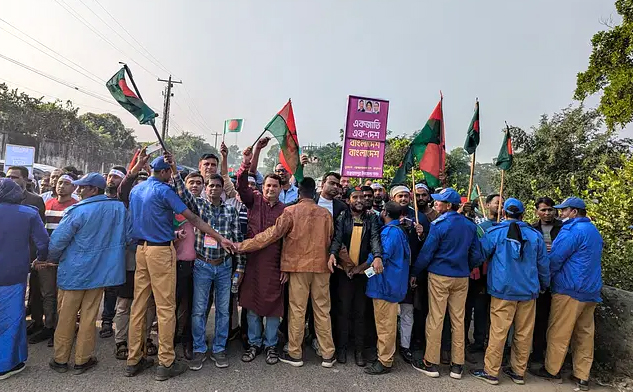 আখাউড়া পৌঁছেছে বিএনপির তিন সংগঠনের লংমার্চ