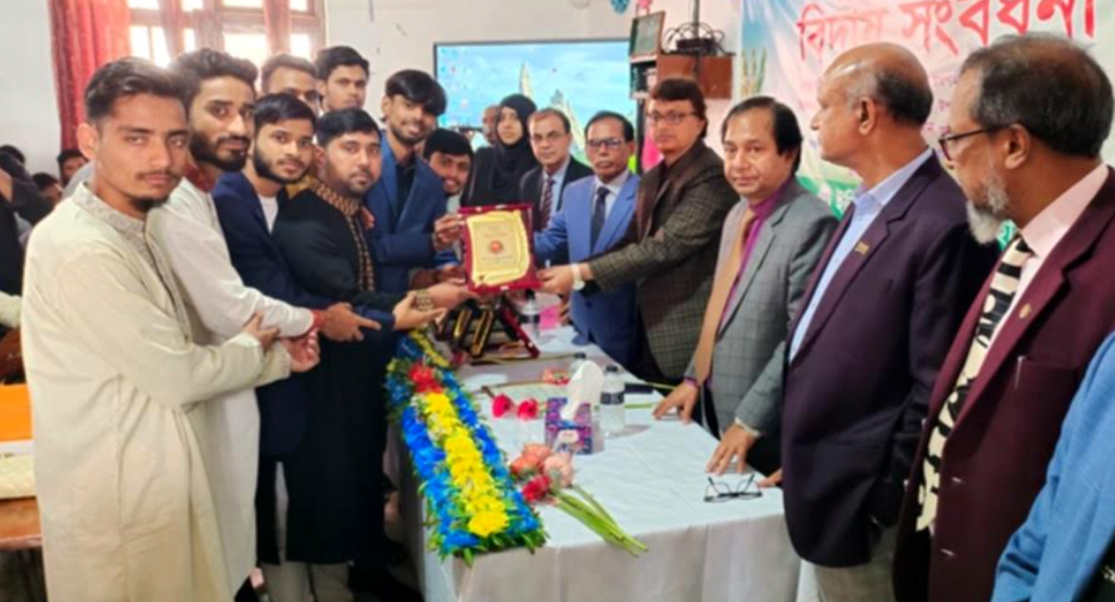 রাজশাহী কলেজে প্রফেসর তৈয়বুর রহমানের  বিদায় সংবর্ধণা