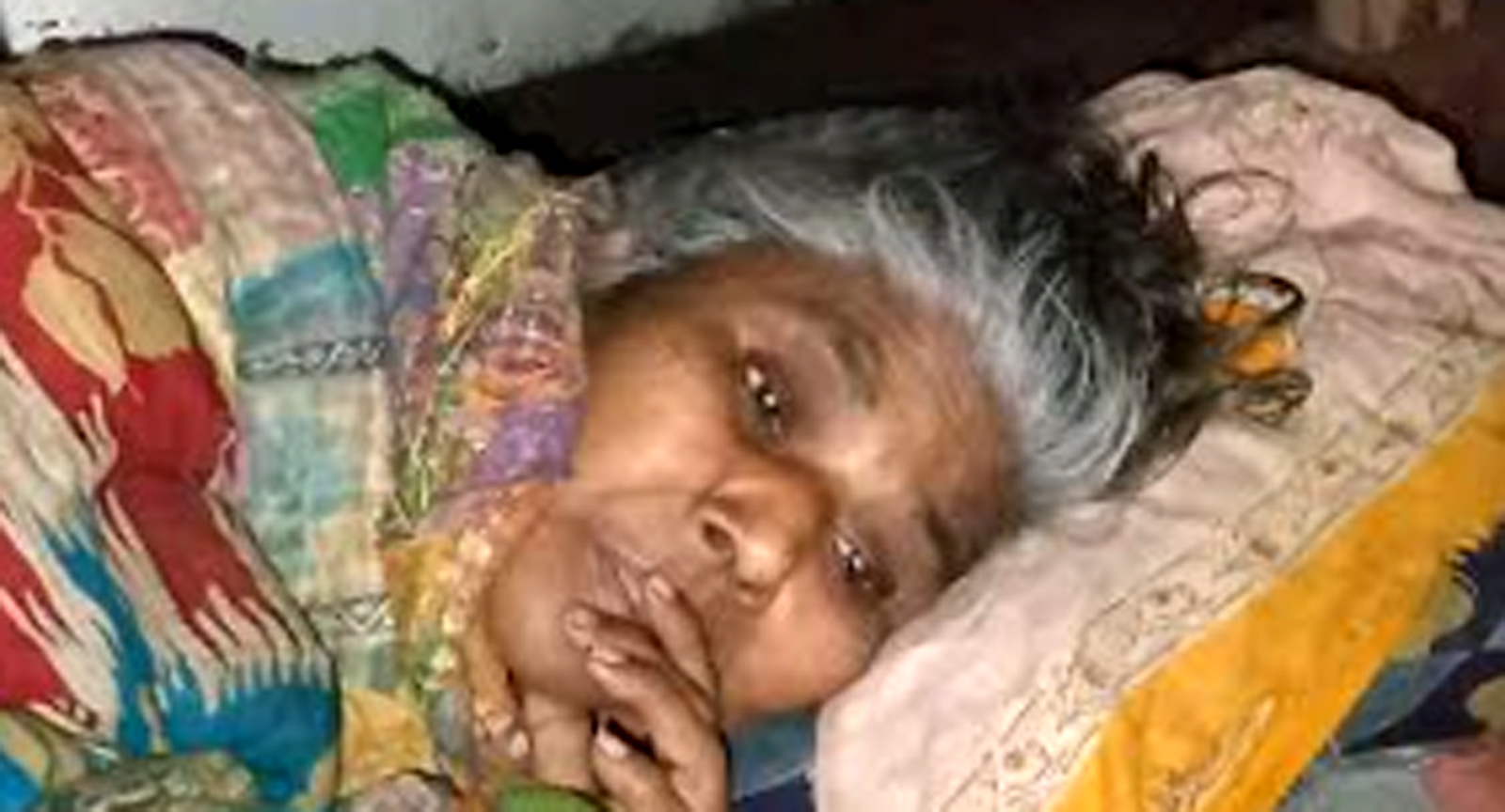 না খেয়ে দিন কাটছে বৃদ্ধ জামিলার