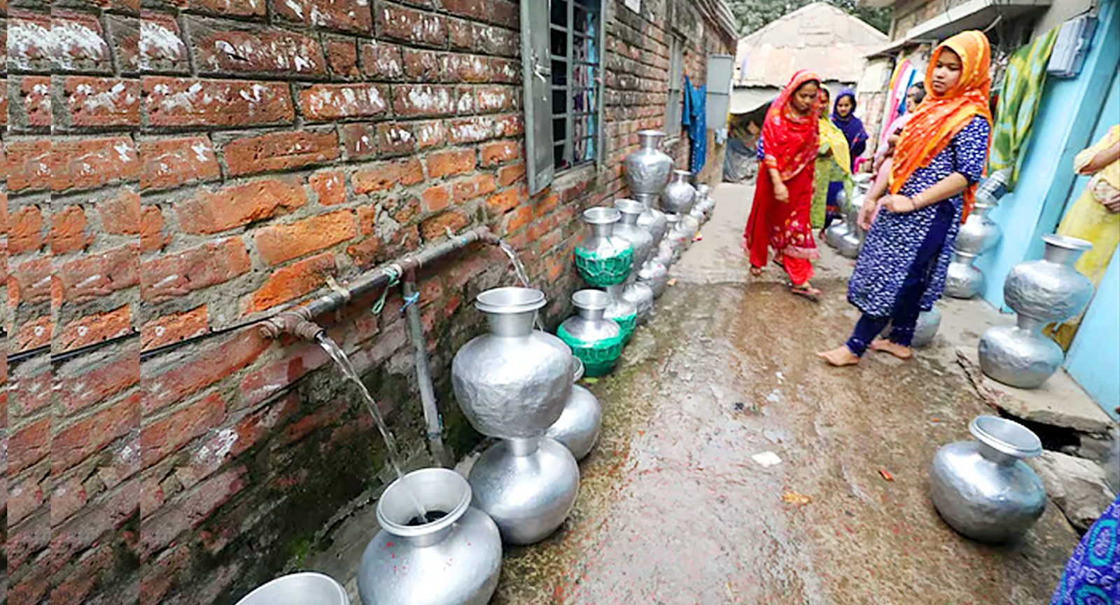 পানির তীব্র সংকটে বিপর্যস্ত রোজিনা বেগমদের জীবন