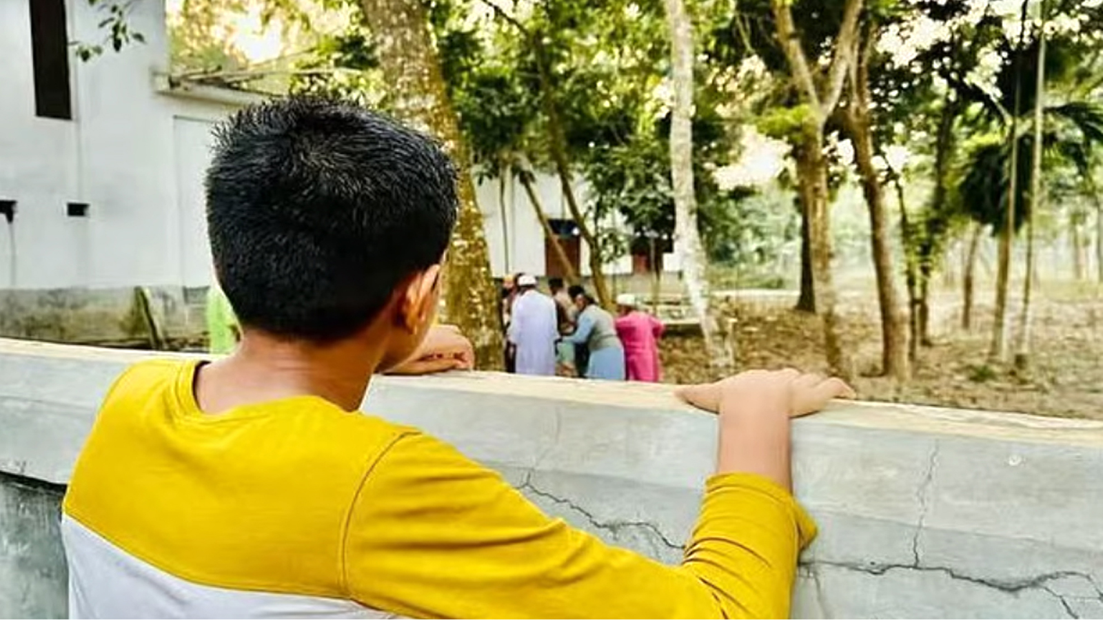 রাজনৈতিক সংঘর্ষ নিল বাবার প্রাণ, মায়ের লড়াই থামল সড়কে