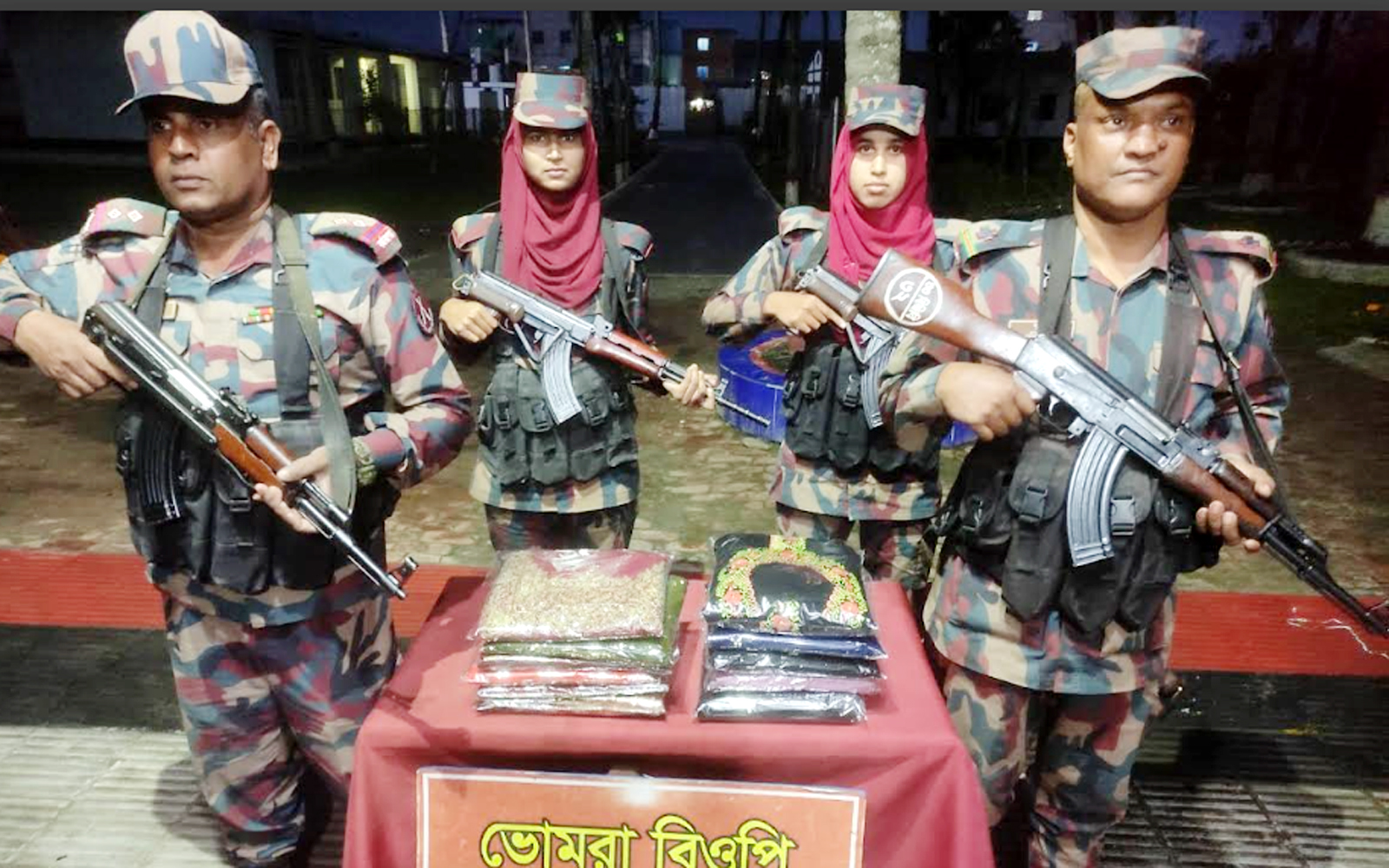 সাতক্ষীরায় বিজিবির অভিযানে ভারতীয় মালামাল জব্দ
