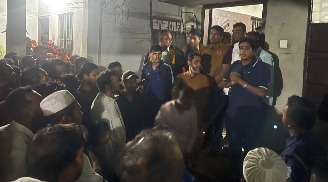 নোয়াখালীতে ঘরে ঢুকে নারীকে কুপিয়ে হত্যা