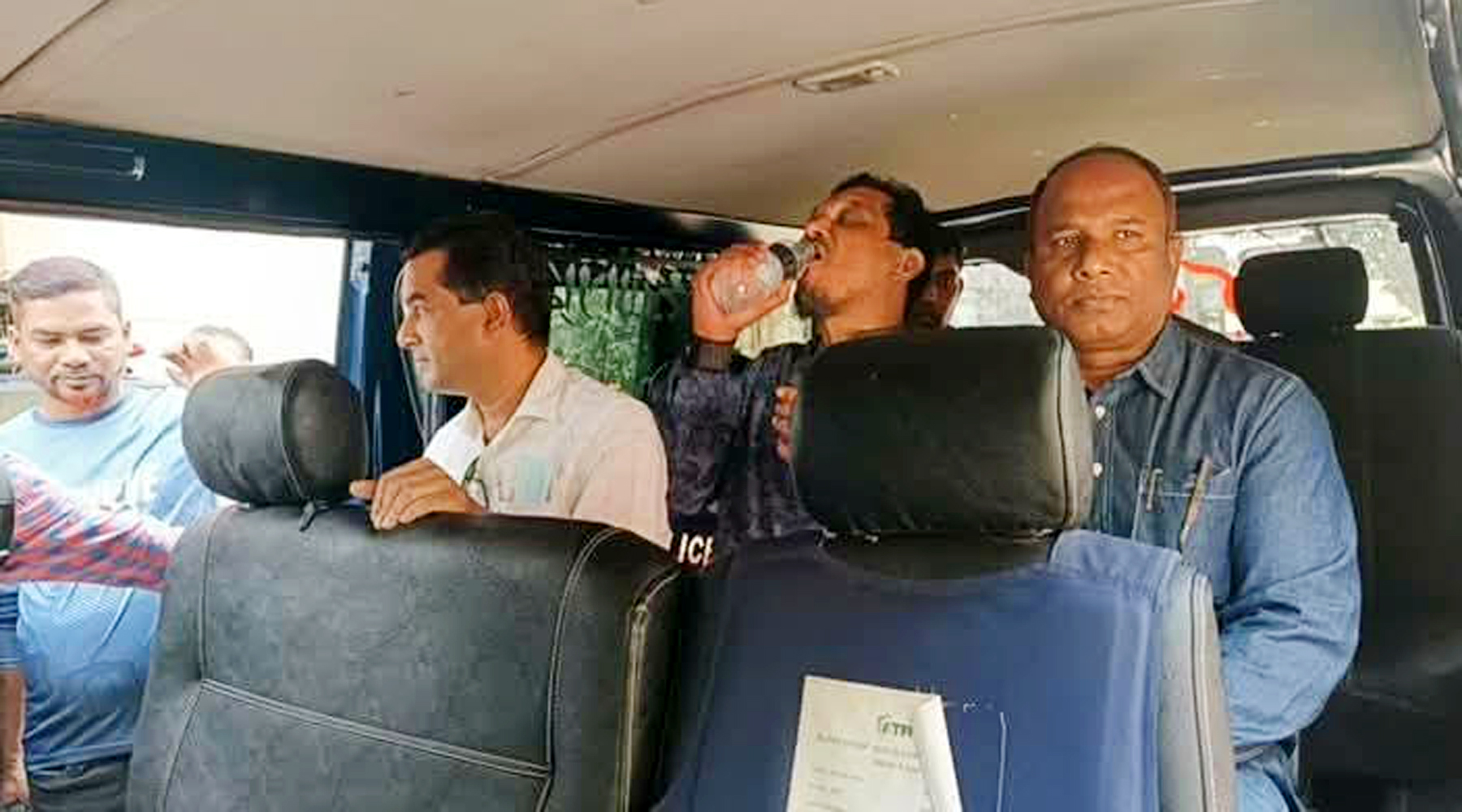 উপজেলা মাসিক সভা শেষ করতেই চার ইউপি চেয়ারম্যান আটক