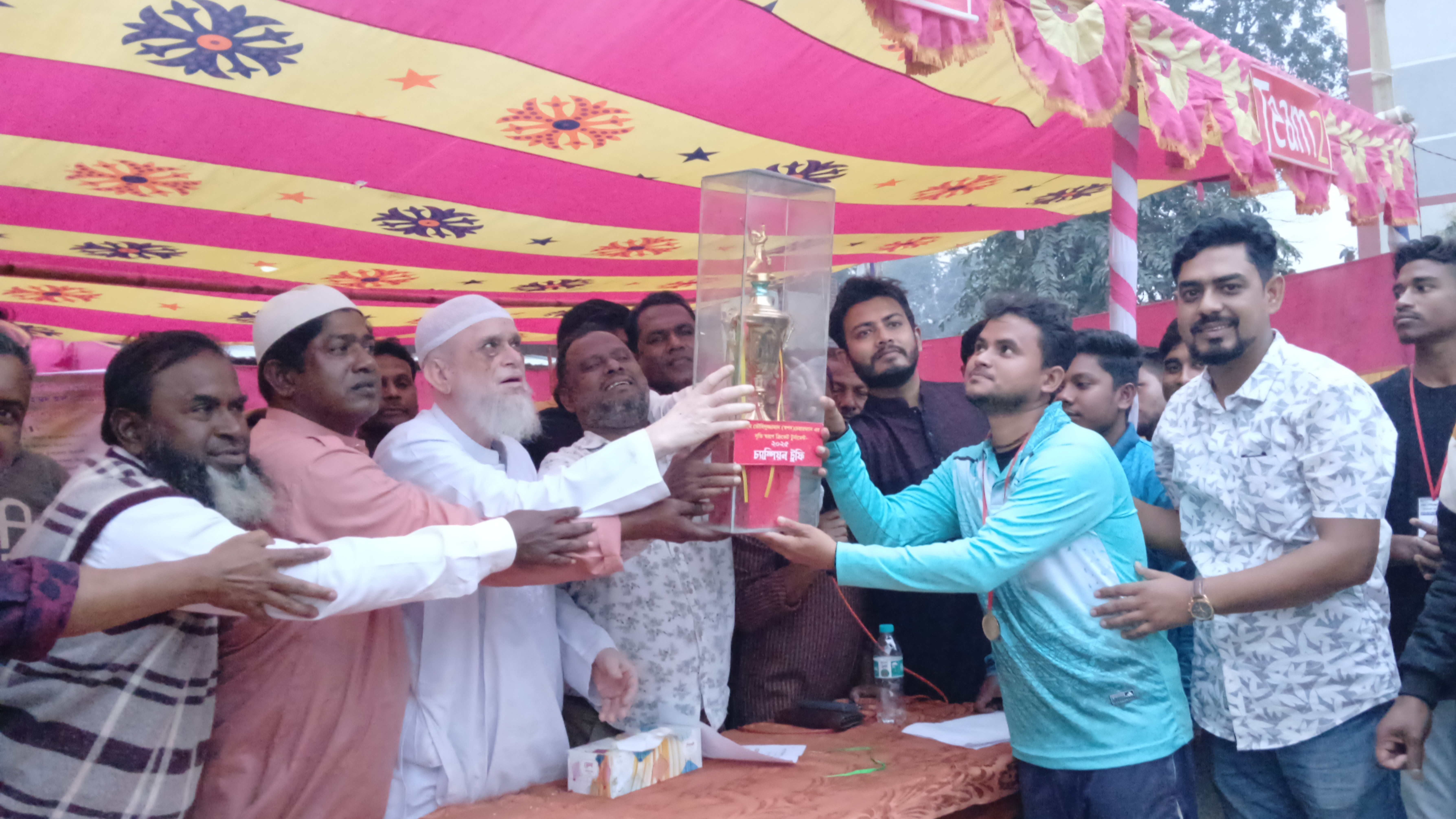 মরহুম তৌহিদুজ্জামান স্বপন স্মৃতি ক্রিকেট টুর্নামেন্টের ফাইনাল ম্যাচ অনুষ্ঠিত 