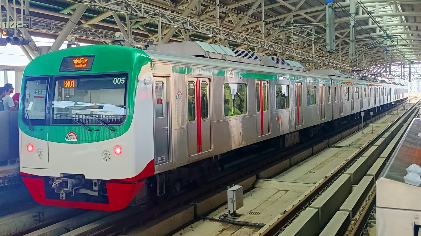 রমজানে মেট্রোরেলে নতুন সূচি, বহন করা যাবে পানি