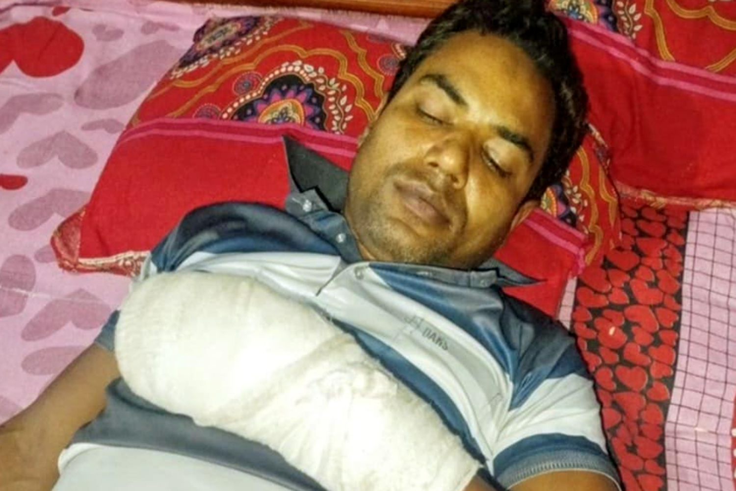 পুঠিয়ায় ছাগলে ফসল খাওয়া নিয়ে হামলা