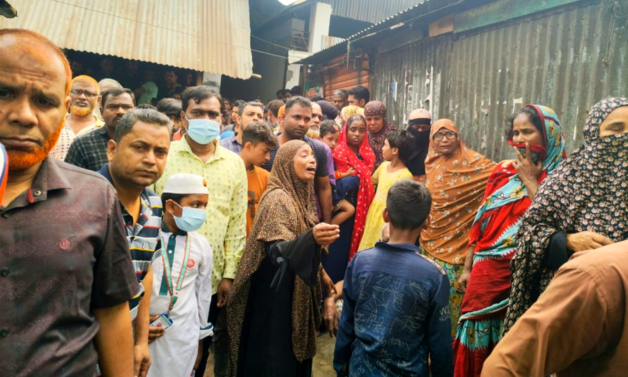 সরিষাবাড়ীতে জুয়ার টাকা না দেওয়ায় হাত-পা বেঁধে ঝুলিয়ে হত্যা